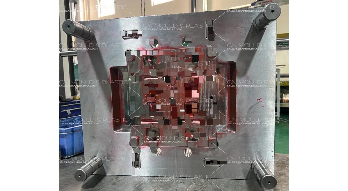 Wie funktioniert das PCB-Einfügen des Formens?